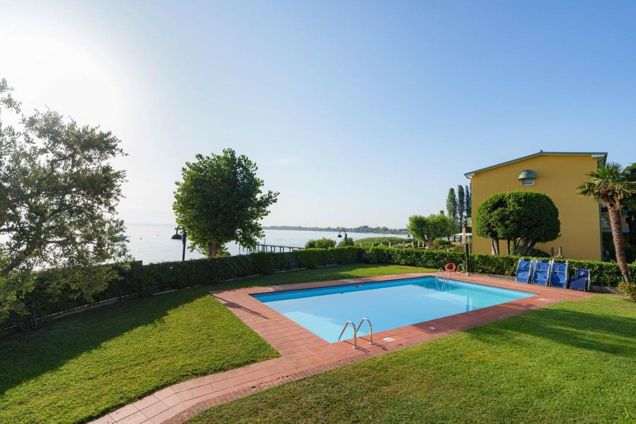 Lakeview Apartment Primea Sirmione Exterior foto